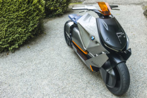 P90265762_highRes_bmw-motorrad-concept-small